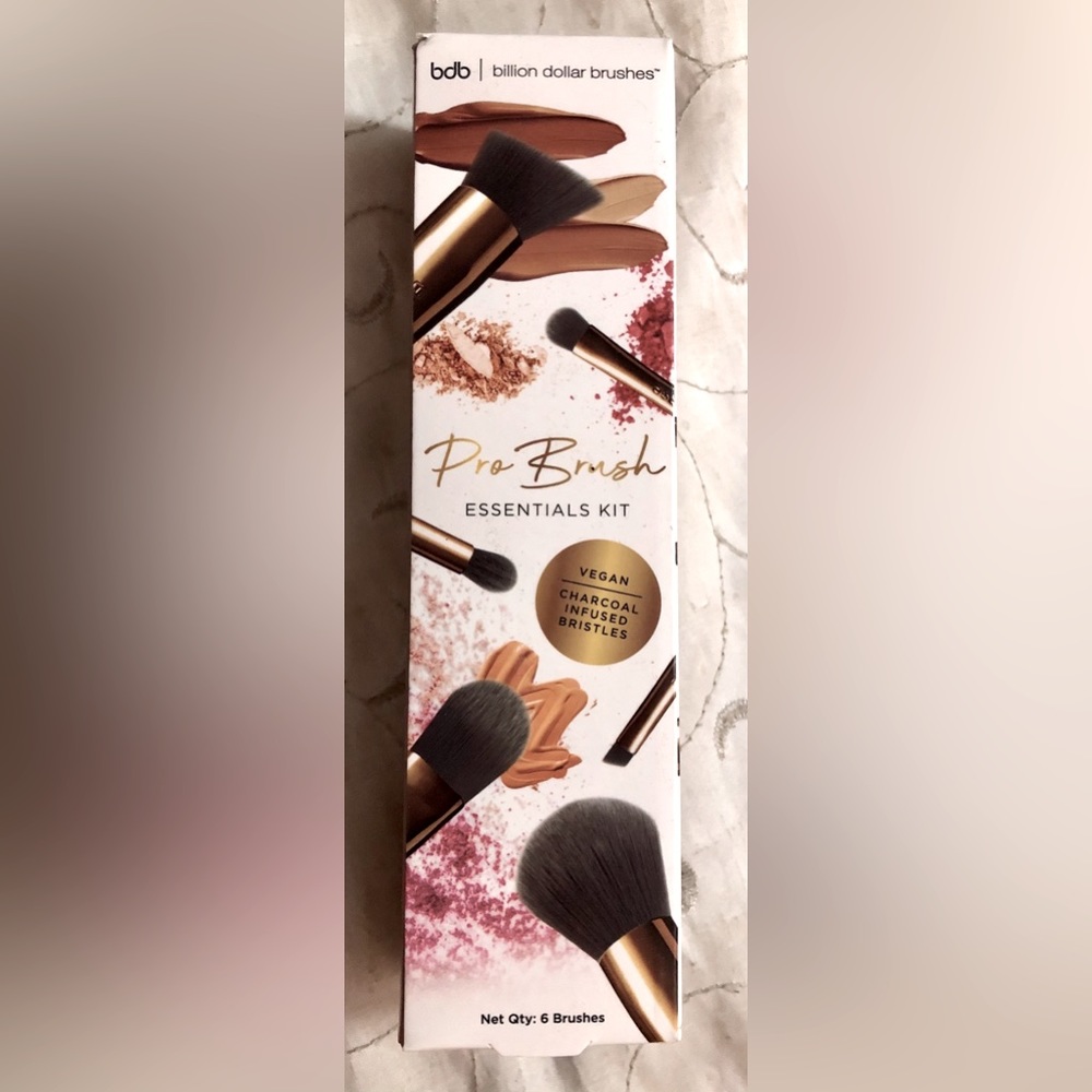 Billion Dollar Brushes Pro Brush Essentials Makeup Brush Kit